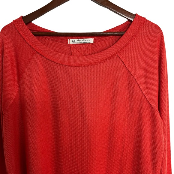 We The Free Thermal Jersey Top Size Medium Coral Rust Thumb Holes Slit Side Boho - Picture 4 of 15